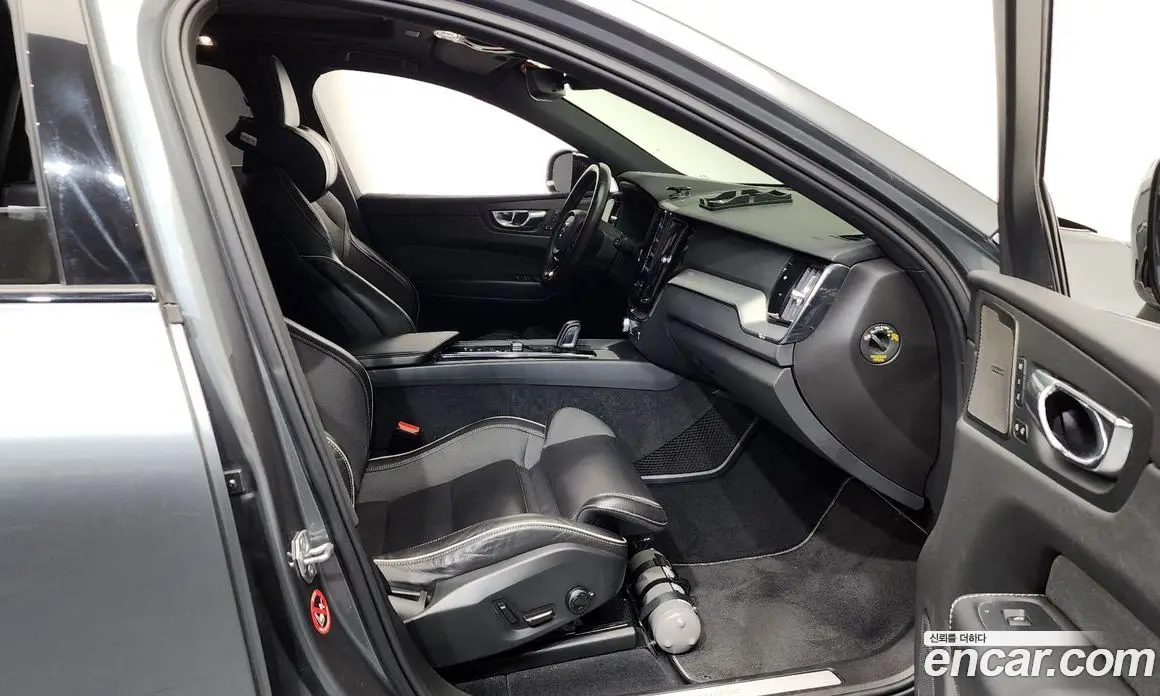Volvo XC60 2020 2.0 автомат (гидро), фото 11