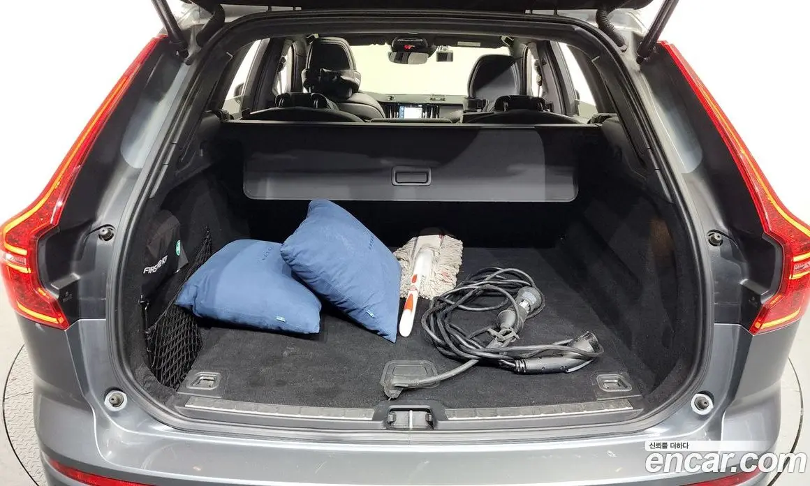 Volvo XC60 2020 2.0 автомат (гидро), фото 20