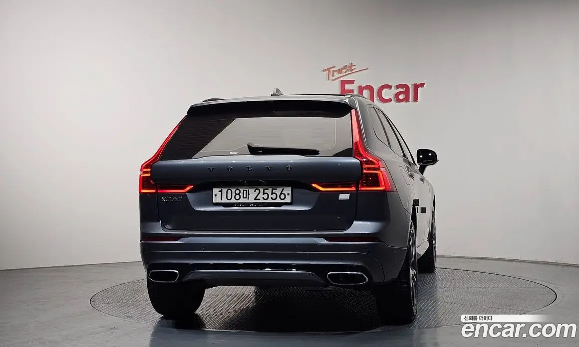 Volvo XC60 2020 2.0 автомат (гидро), фото 4