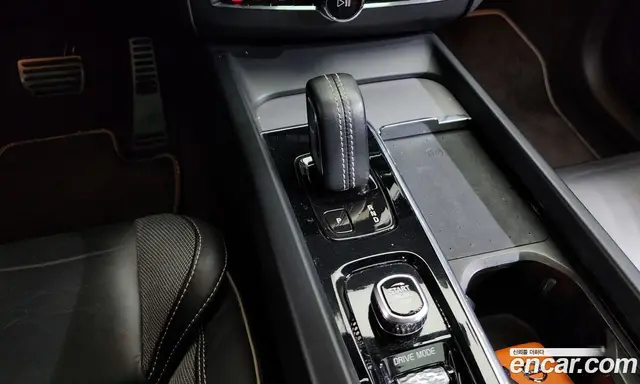 Volvo XC60 2020 2.0 автомат (гидро), миниатюра 9