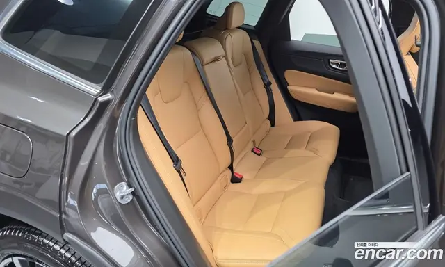 Volvo XC60 2024 2.0 автомат (гидро), миниатюра 12