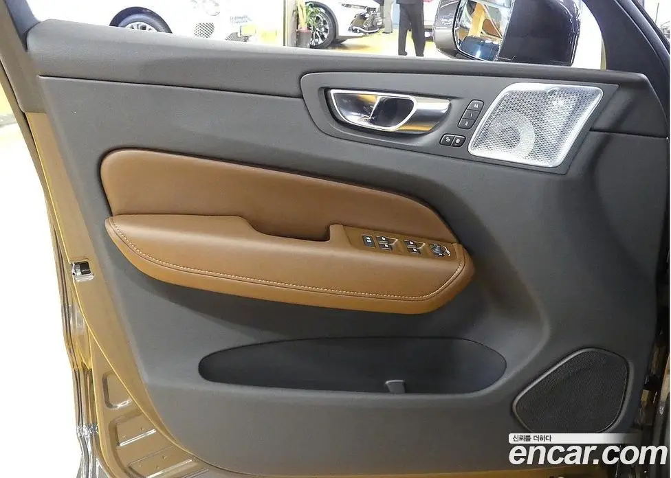 Volvo XC60 2024 2.0 автомат (гидро), фото 11 Volvo XC60 2024 2.0 автомат (гидро), фото 11