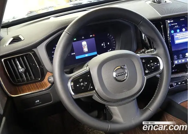 Volvo XC60 2024 2.0 автомат (гидро), миниатюра 12