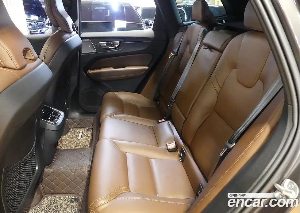 Volvo XC60 2024 2.0 автомат (гидро), фото 18 Volvo XC60 2024 2.0 автомат (гидро), фото 18
