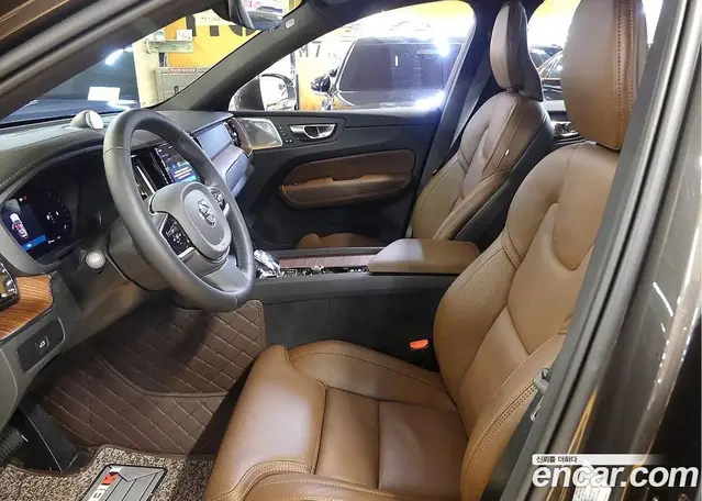 Volvo XC60 2024 2.0 автомат (гидро), миниатюра 10 Volvo XC60 2024 2.0 автомат (гидро), миниатюра 10