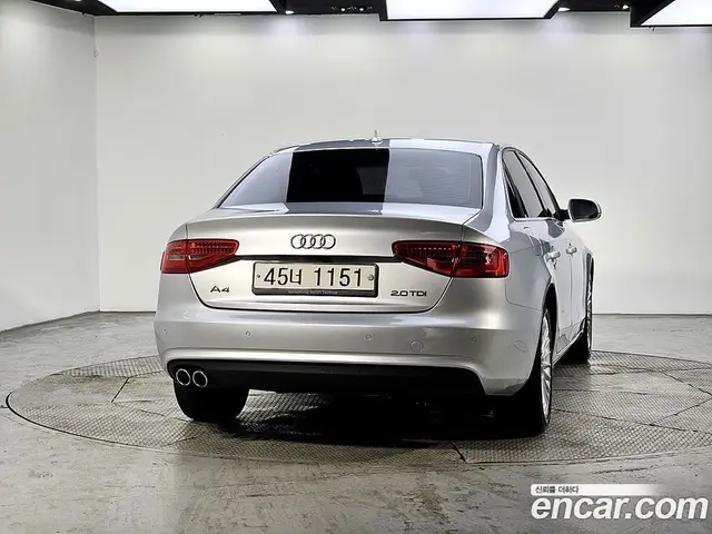 Audi A4 2014 2.0 автомат (гидро), миниатюра 3