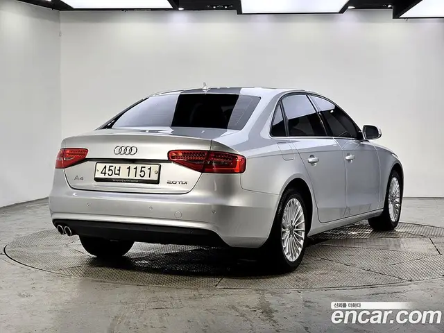 Audi A4 2014 2.0 автомат (гидро), миниатюра 4