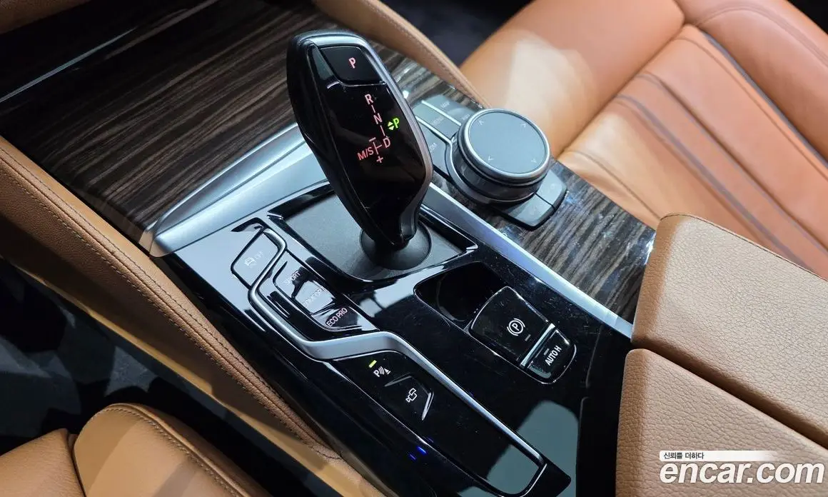 BMW 5 серия 2021 2.0 автомат (гидро), фото 14