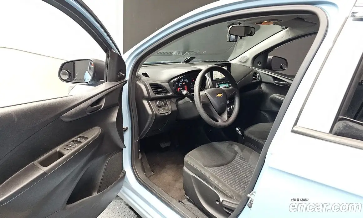 Chevrolet Spark 2015 1.0 автомат (гидро), фото 10 Chevrolet Spark 2015 1.0 автомат (гидро), фото 10