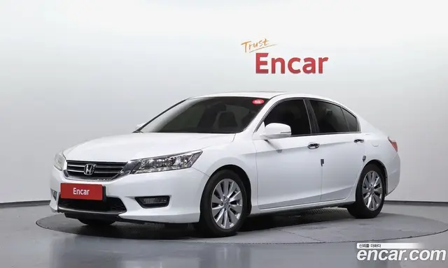 Honda Accord, 2015, 124 946 км