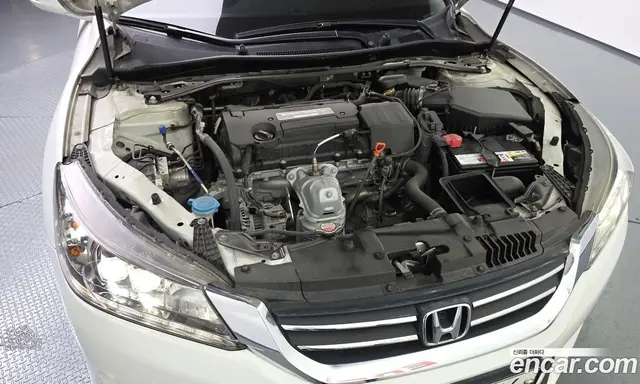 Honda Accord 2015 2.4 автомат (гидро), миниатюра 6 Honda Accord 2015 2.4 автомат (гидро), миниатюра 6