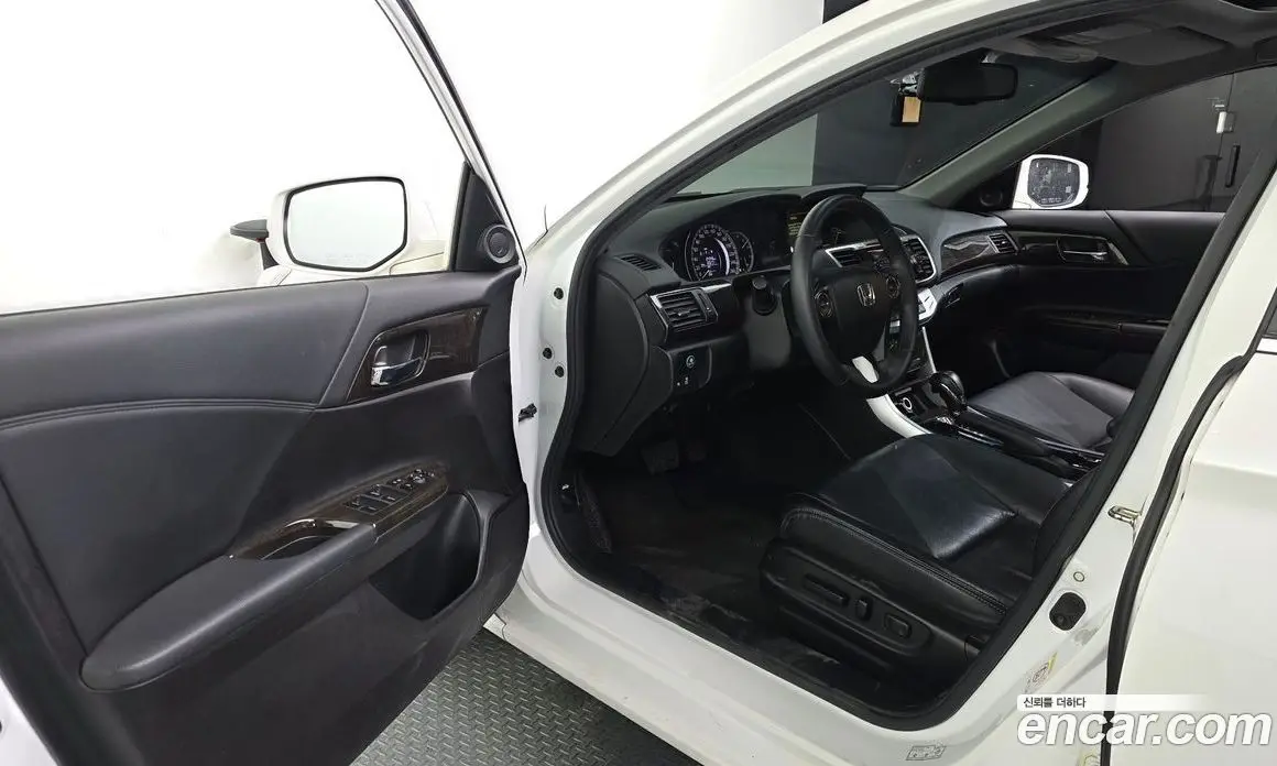 Honda Accord 2015 2.4 автомат (гидро), фото 10 Honda Accord 2015 2.4 автомат (гидро), фото 10