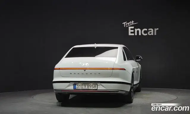 Hyundai Grandeur 2023 1.6 автомат (гидро), миниатюра 4 Hyundai Grandeur 2023 1.6 автомат (гидро), миниатюра 4