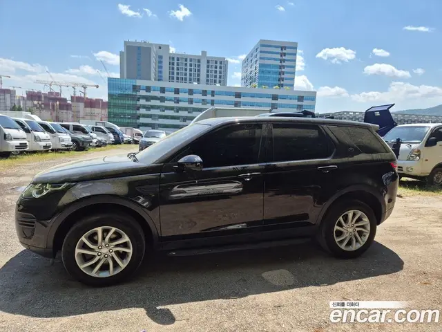 Land Rover Discovery Sport 2017 2.0 автомат (гидро), миниатюра 4 Land Rover Discovery Sport 2017 2.0 автомат (гидро), миниатюра 4