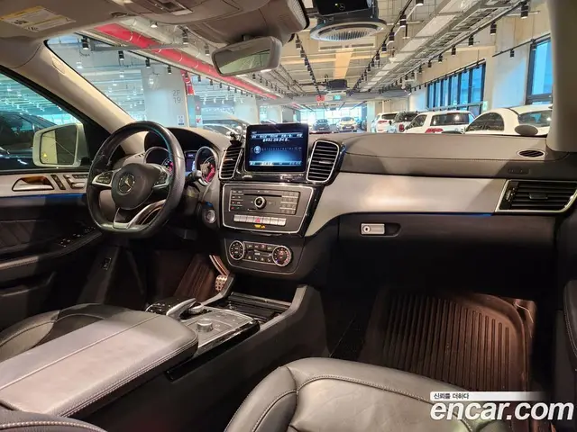 Mercedes-Benz GLE-Class 2017 3.0 автомат (гидро), миниатюра 12