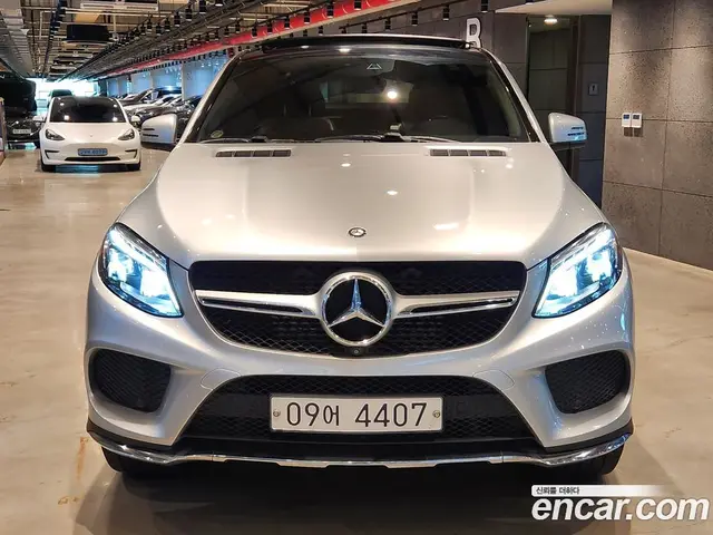 Mercedes-Benz GLE-Class 2017 3.0 автомат (гидро), миниатюра 3