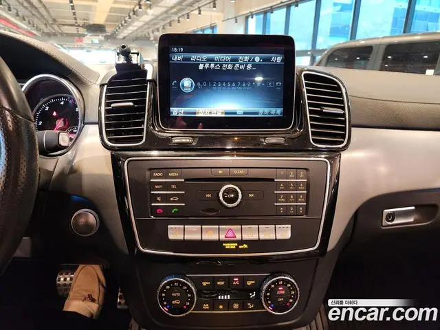 Mercedes-Benz GLE-Class 2017 3.0 автомат (гидро), миниатюра 9