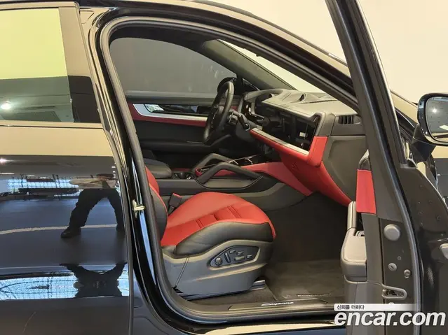 Porsche Cayenne 2025 3.0 автомат (гидро), миниатюра 10