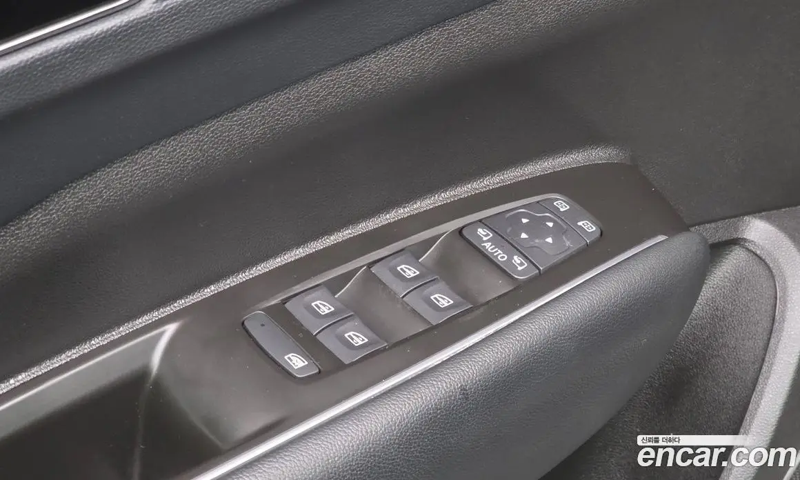 Renault (Samsung) QM6 2024 2.0 автомат (гидро), фото 20 Renault (Samsung) QM6 2024 2.0 автомат (гидро), фото 20