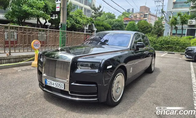 Rolls-Royce Phantom, 2023, 43 000 км