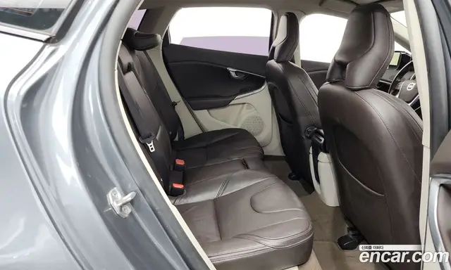 Volvo V40 2016 2.0 автомат (гидро), миниатюра 12