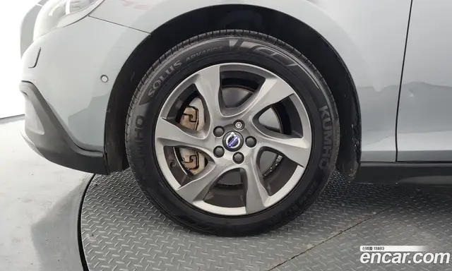 Volvo V40 2016 2.0 автомат (гидро), миниатюра 5