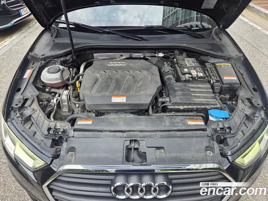 Audi A3 2018 2.0 автомат (гидро), фото 14