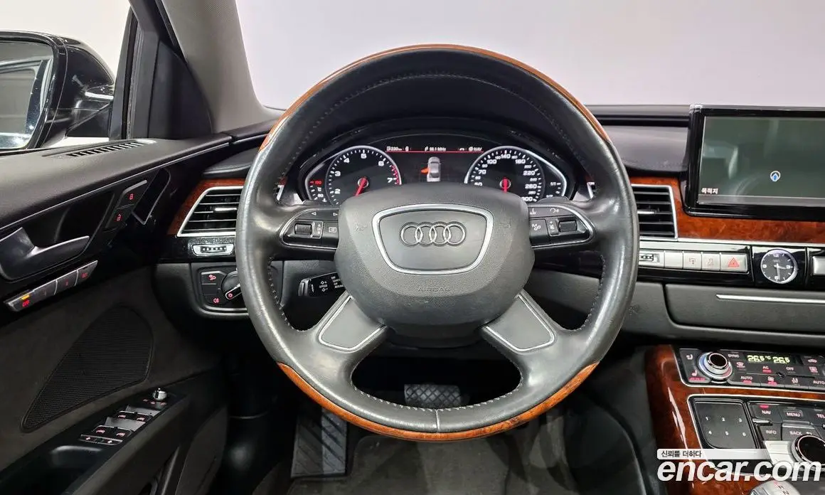 Audi A8 2011 3.0 автомат (гидро), фото 13 Audi A8 2011 3.0 автомат (гидро), фото 13
