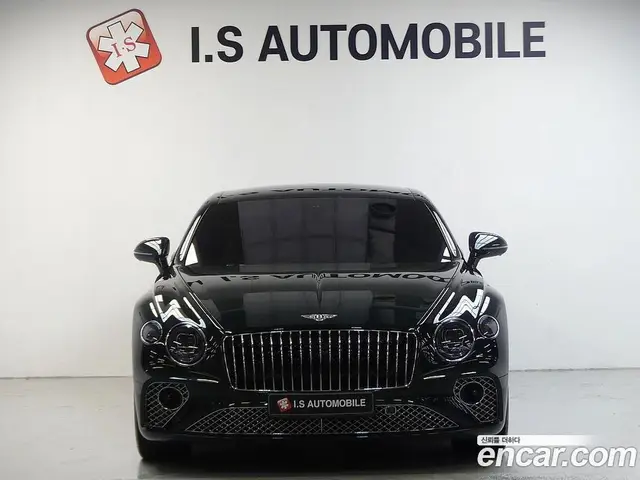 Bentley Continental, 2024, 9 400 км