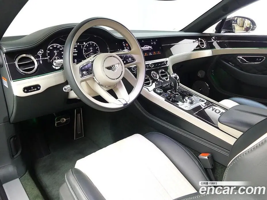 Bentley Continental 2024 4.0 автомат (гидро), фото 4 Bentley Continental 2024 4.0 автомат (гидро), фото 4