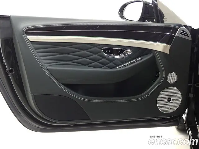 Bentley Continental 2024 4.0 автомат (гидро), миниатюра 7 Bentley Continental 2024 4.0 автомат (гидро), миниатюра 7