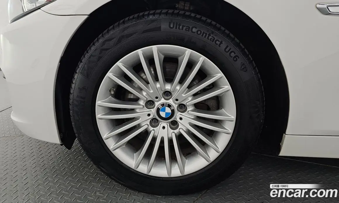 BMW 5 серия 2015 2.0 автомат (гидро), фото 5 BMW 5 серия 2015 2.0 автомат (гидро), фото 5