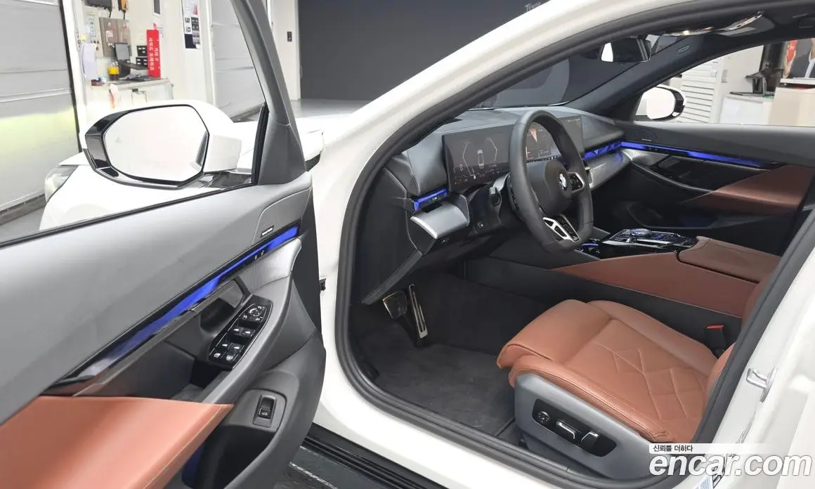 BMW 5 серия 2025 2.0 автомат (гидро), фото 10