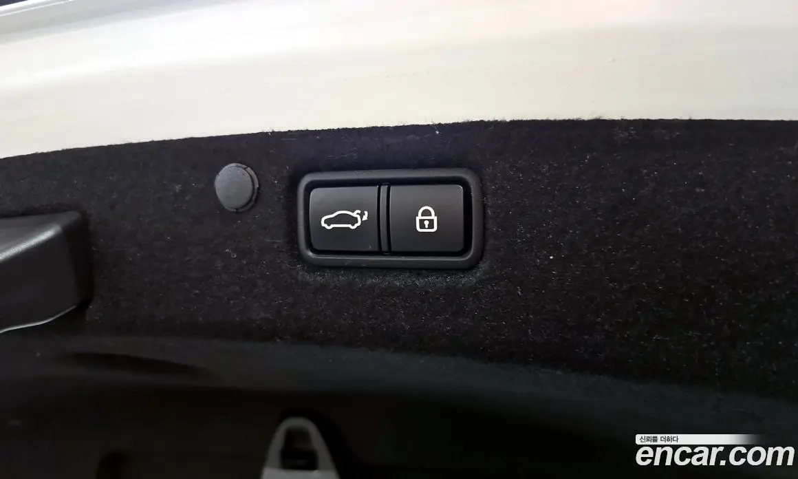 Hyundai Grandeur 2018 2.4 автомат (гидро), фото 20