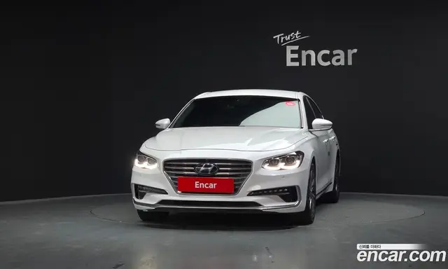 Hyundai Grandeur 2018 2.4 автомат (гидро), миниатюра 3