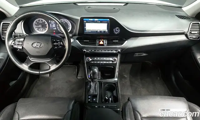Hyundai Grandeur 2018 2.4 автомат (гидро), миниатюра 7
