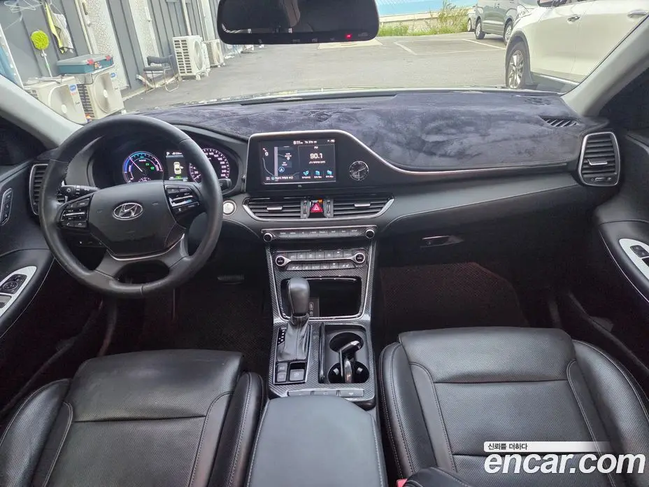 Hyundai Grandeur 2018 2.4 автомат (гидро), фото 13 Hyundai Grandeur 2018 2.4 автомат (гидро), фото 13
