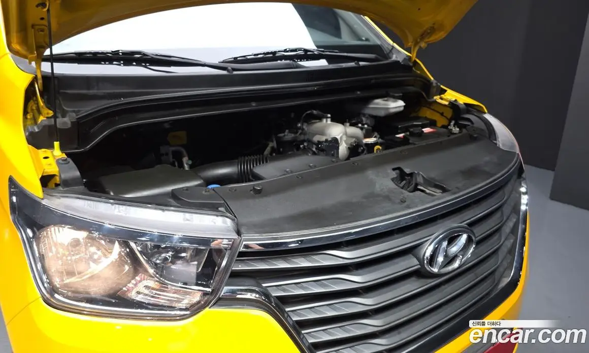 Hyundai Starex 2018 2.4 автомат (гидро), фото 6 Hyundai Starex 2018 2.4 автомат (гидро), фото 6