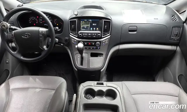 Hyundai Starex 2018 2.4 автомат (гидро), миниатюра 7 Hyundai Starex 2018 2.4 автомат (гидро), миниатюра 7