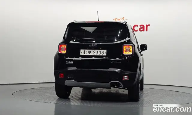 Jeep Renegade 2017 2.0 автомат (гидро), миниатюра 4