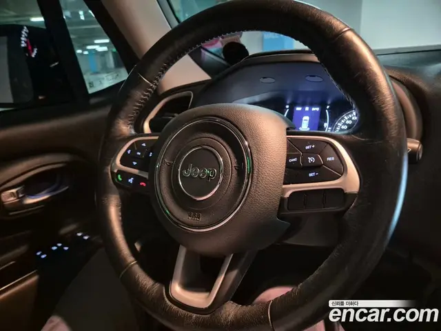 Jeep Renegade 2018 2.4 автомат (гидро), миниатюра 9