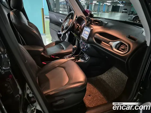 Jeep Renegade 2018 2.4 автомат (гидро), миниатюра 10