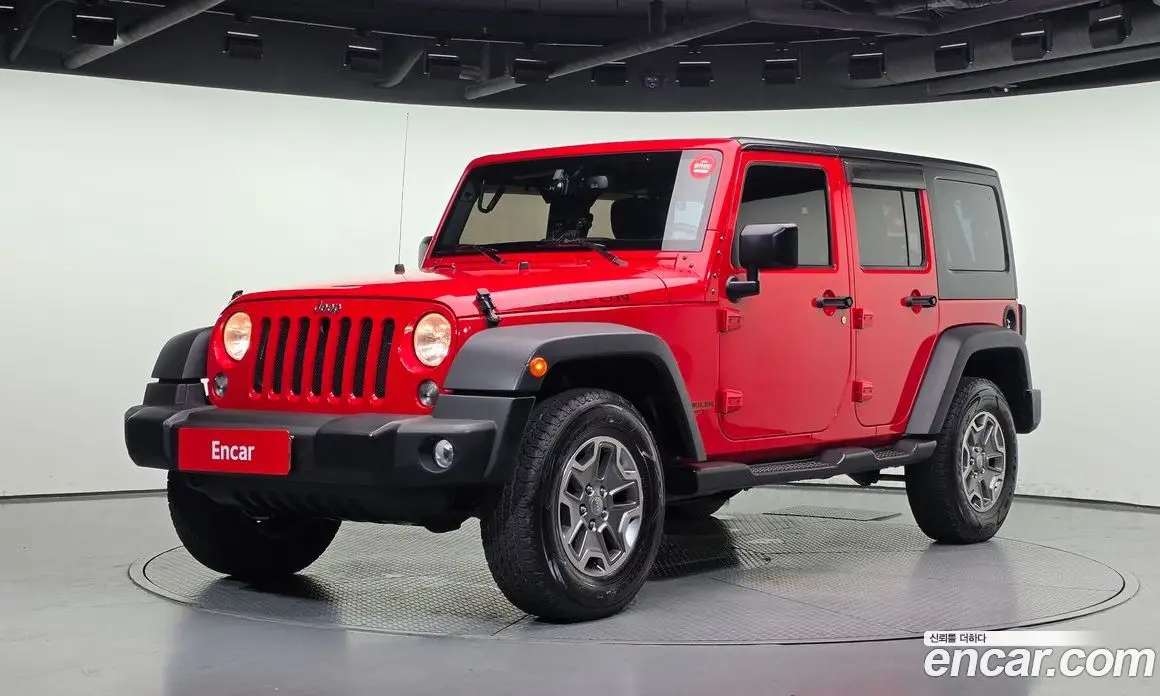 Jeep Wrangler 2015 2.8 автомат (гидро), фото 1 Jeep Wrangler 2015 2.8 автомат (гидро), фото 1