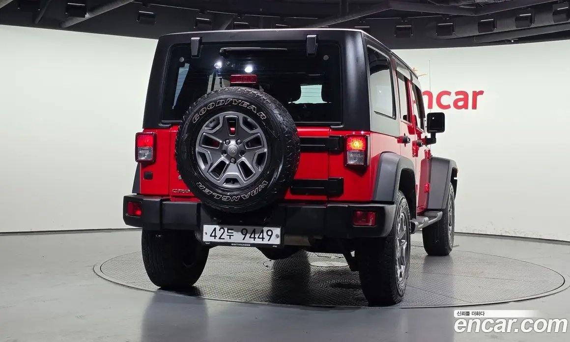 Jeep Wrangler 2015 2.8 автомат (гидро), фото 4 Jeep Wrangler 2015 2.8 автомат (гидро), фото 4