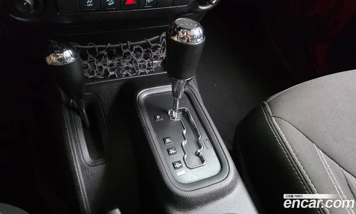 Jeep Wrangler 2015 2.8 автомат (гидро), фото 9 Jeep Wrangler 2015 2.8 автомат (гидро), фото 9