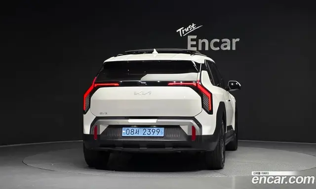 Kia EV3 2025 0.2 автомат (гидро), миниатюра 4 Kia EV3 2025 0.2 автомат (гидро), миниатюра 4