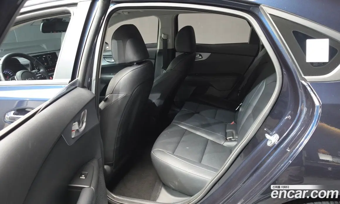 Kia K3 2022 1.6 автомат (гидро), фото 11