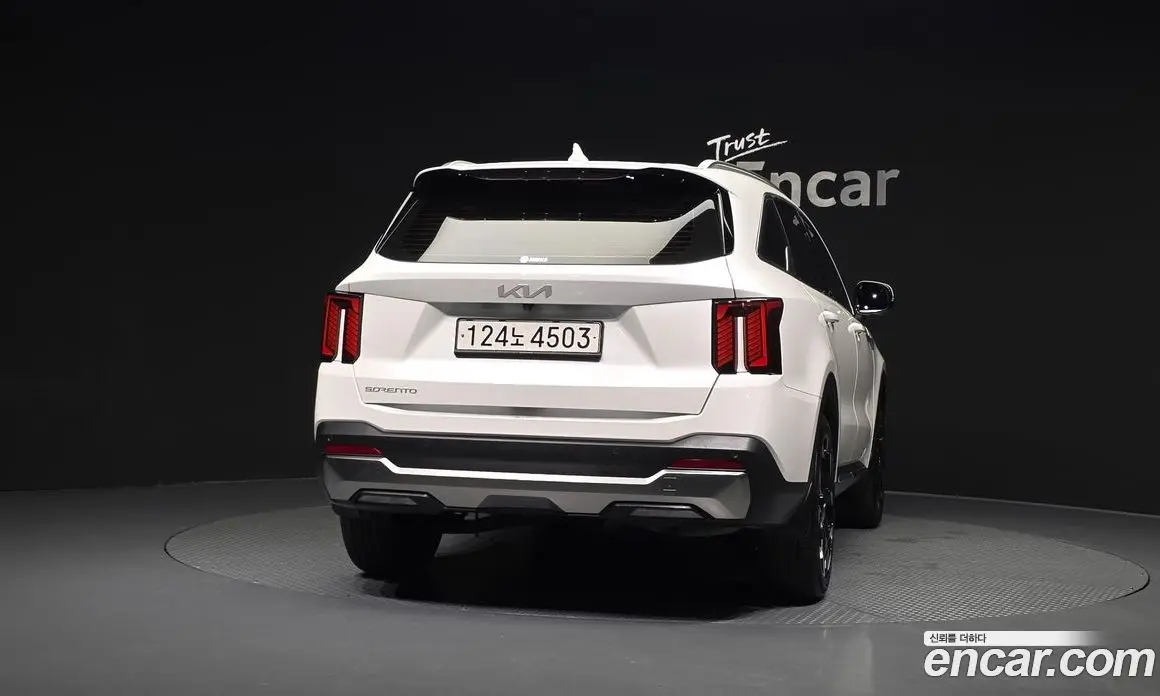 Kia Sorento 2023 2.5 автомат (гидро), фото 4 Kia Sorento 2023 2.5 автомат (гидро), фото 4