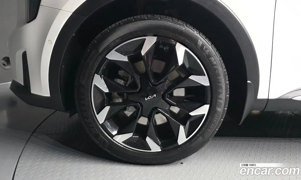 Kia Sorento 2023 2.5 автомат (гидро), фото 5 Kia Sorento 2023 2.5 автомат (гидро), фото 5