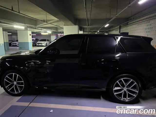 Land Rover Range Rover Sport 2024 3.0 автомат (гидро), миниатюра 4 Land Rover Range Rover Sport 2024 3.0 автомат (гидро), миниатюра 4